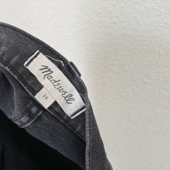 Madewell Black High-Waisted Jean Shorts Women’s Size 26 - Picture 4 of 4